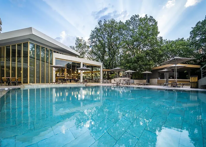 Hvd Viva Club Ultra - Private & Free Parking Hotel 4*