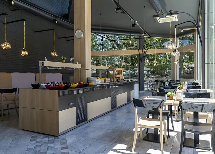 Hvd Viva Club Ultra - Private & Free Parking Hotel 4*