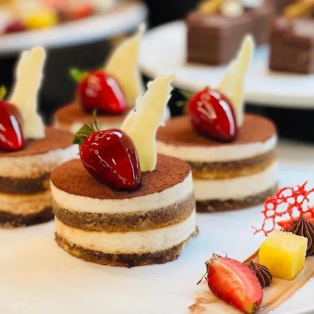 فندق Hvd Viva Club Ultra - Private & Free Parking 4*