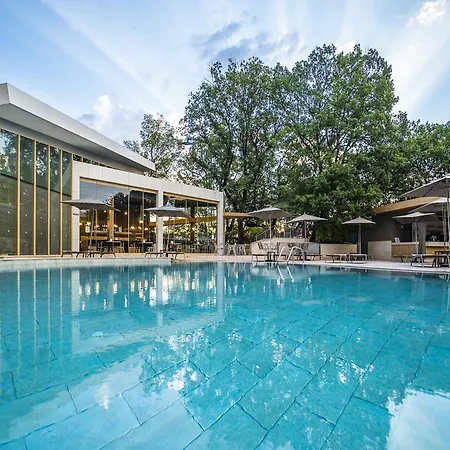 Hvd Viva Club Ultra - Private & Free Parking Hotel 4*
