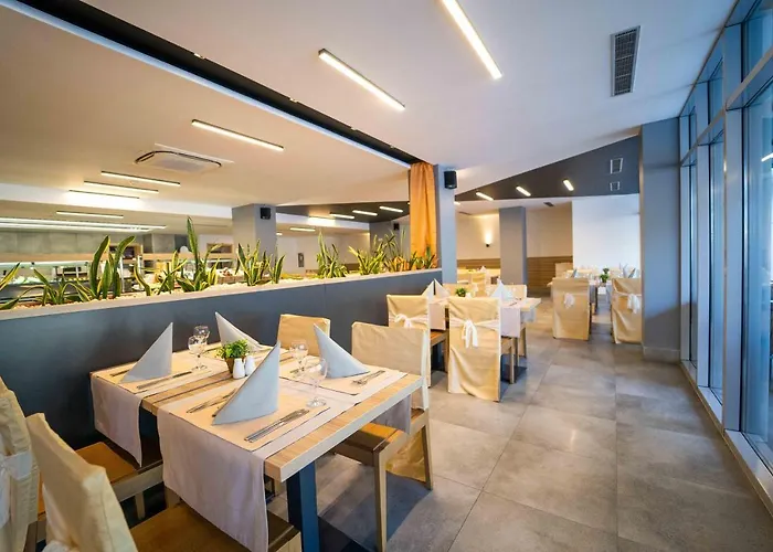 فندق Hvd Viva Club Ultra - Private & Free Parking 4*