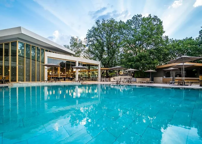 Hotel Hvd Viva Club Ultra - Private & Free Parking 4*